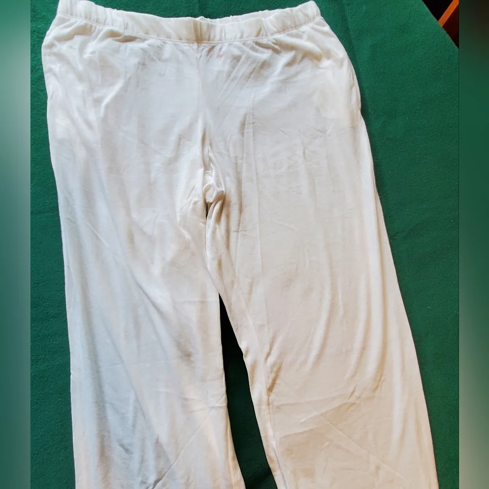 Victoria's Secret white lounge pants - Picture 7 of 9